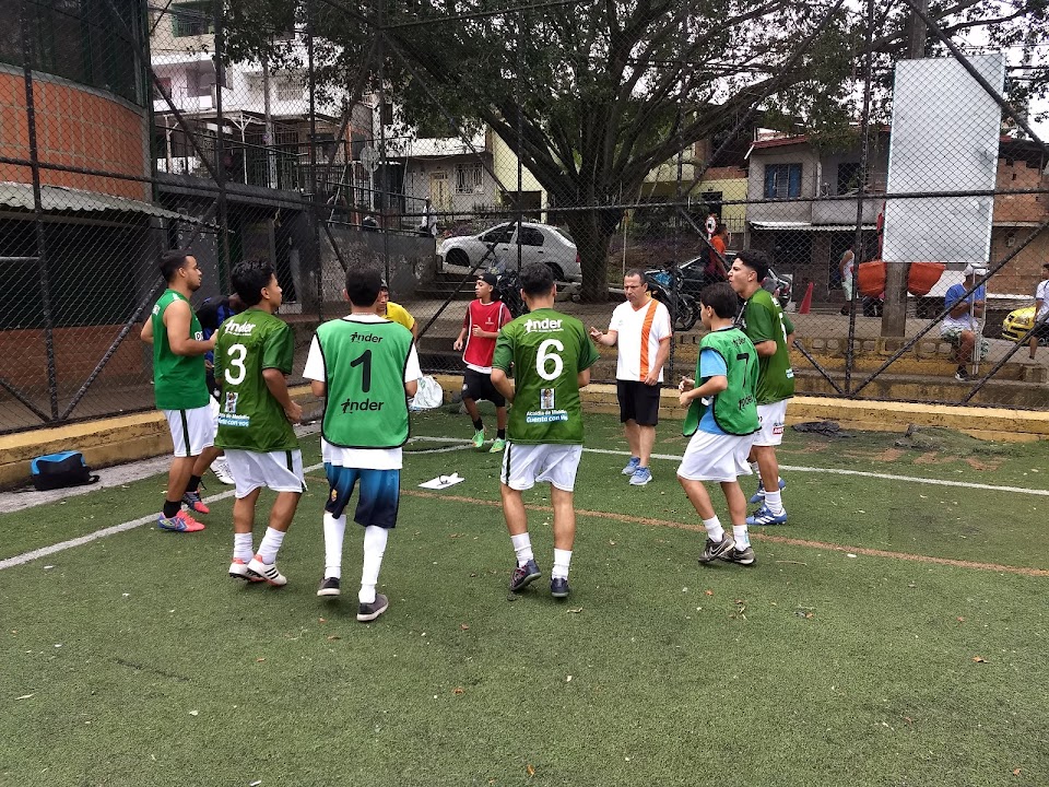 Cancha Sintetica EL RAIZAL