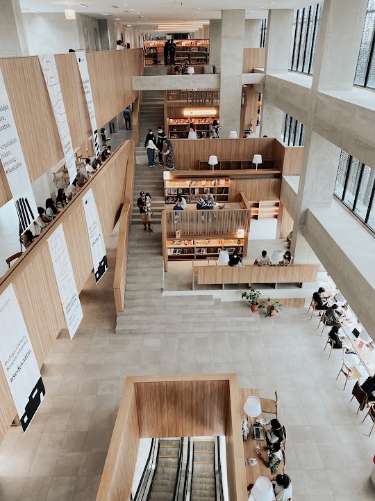 Jakarta Library and HB Jassin Literary Document Center| Cikini