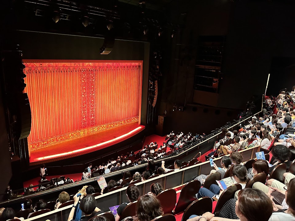 The Dentsu Shiki Theatre, UMI — Tokyo experience