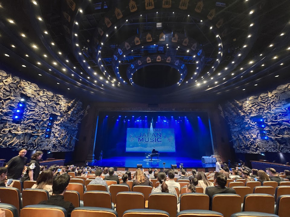 Aksra Theatre