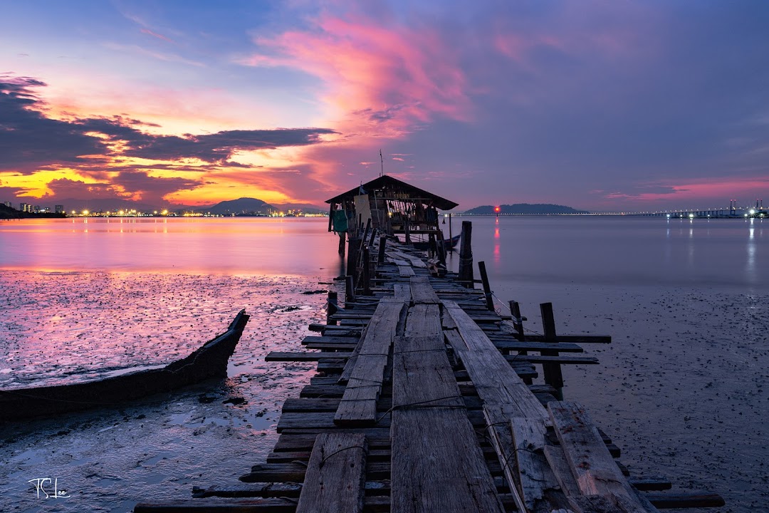 Dove Jetty, Jelutong Expressway