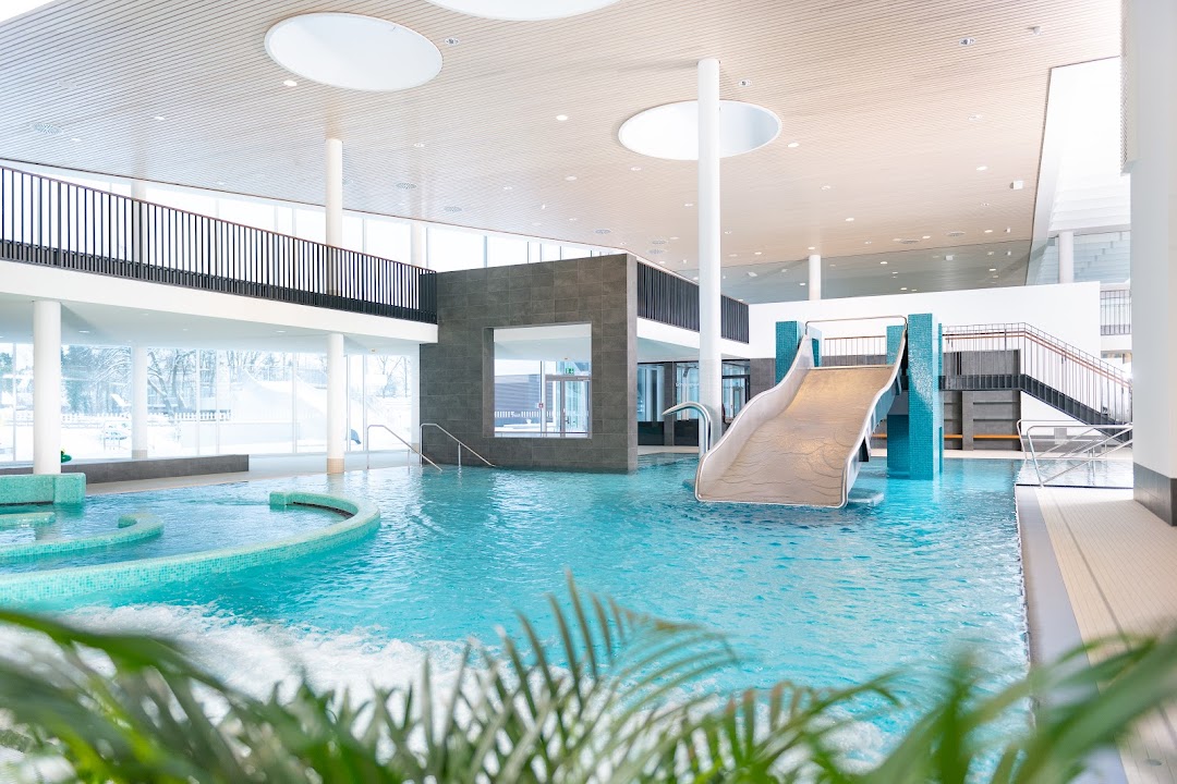 fresch - Freisinger Erlebnis Schwimmbad - Hallenbad, Freibad, Sauna und Massage