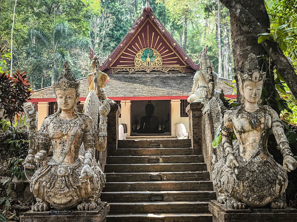 Wat Pha Lat