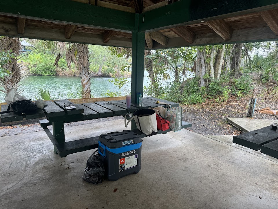 Snyder Park, Pavillion 16