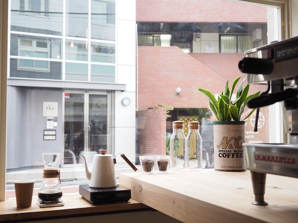 almond hostel & cafe — Tokyo experience