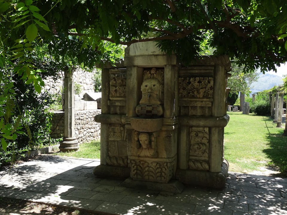 Tusculum, Salona