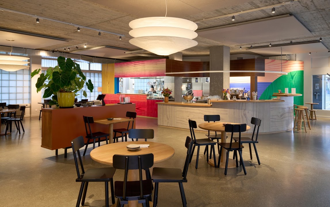 HIKARI - Café Restaurant Bar
