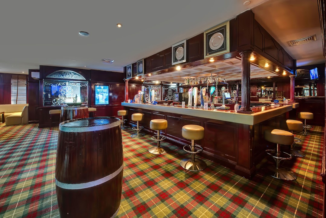 Al Ghazal Pub at InterContinental Muscat