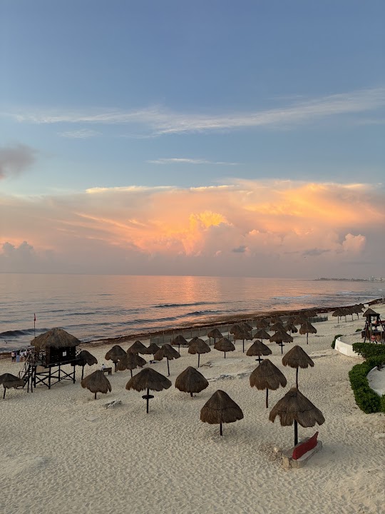 Playa Delfines, “ El mirador “