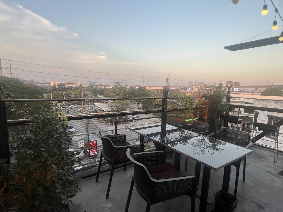 Beyond Beef & Bar rooftop airport ( やきにく ) (烤牛肉) Restaurant