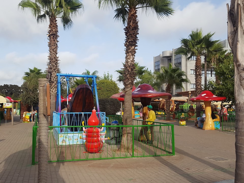 Loupi Park Land