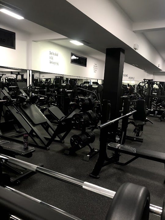 Gymaholic Club
