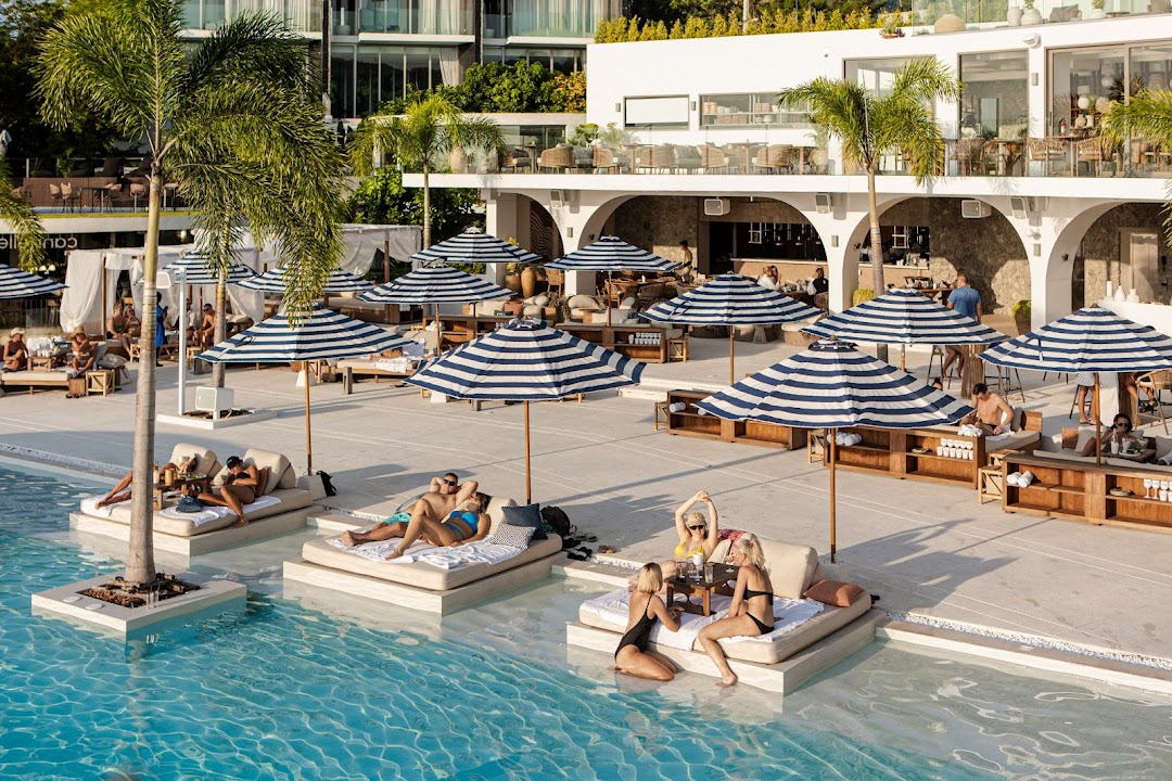 Fira Beach Club