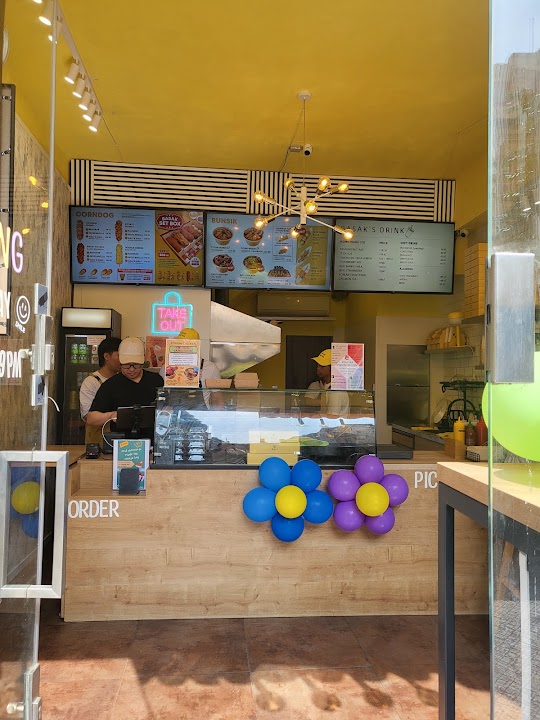 Basak Hotdog Národní