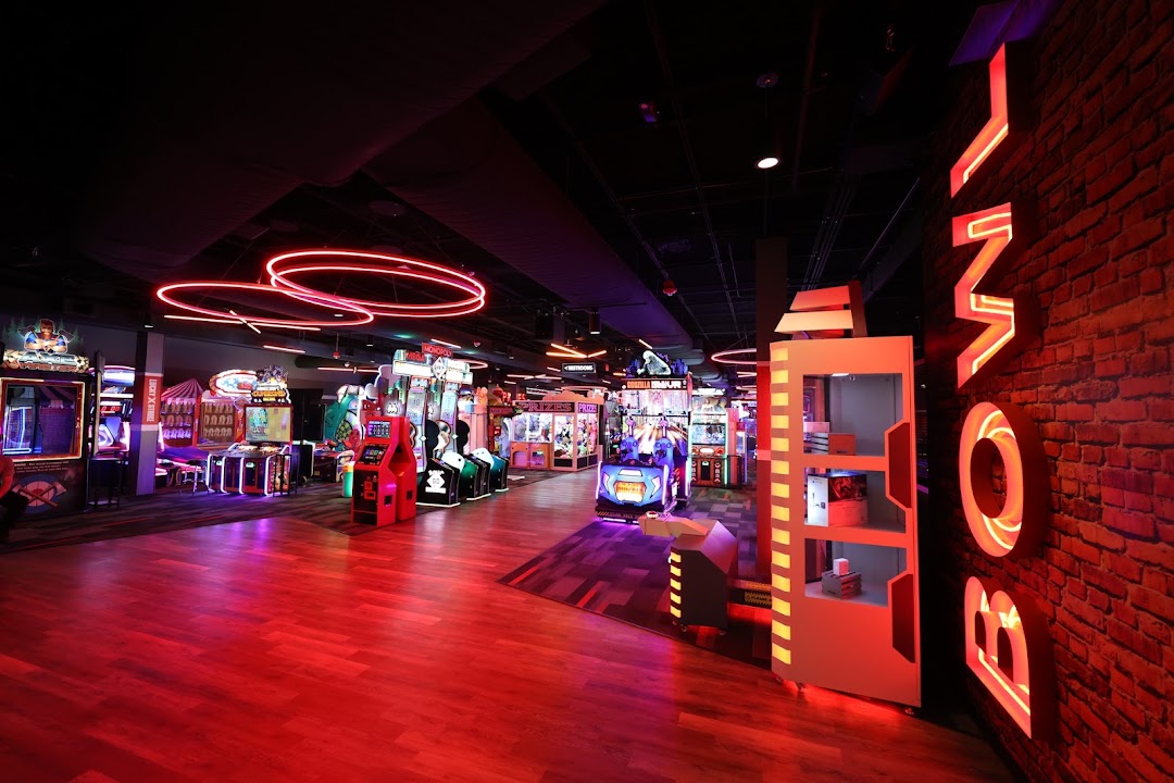 Lucky Strike Tysons Corner