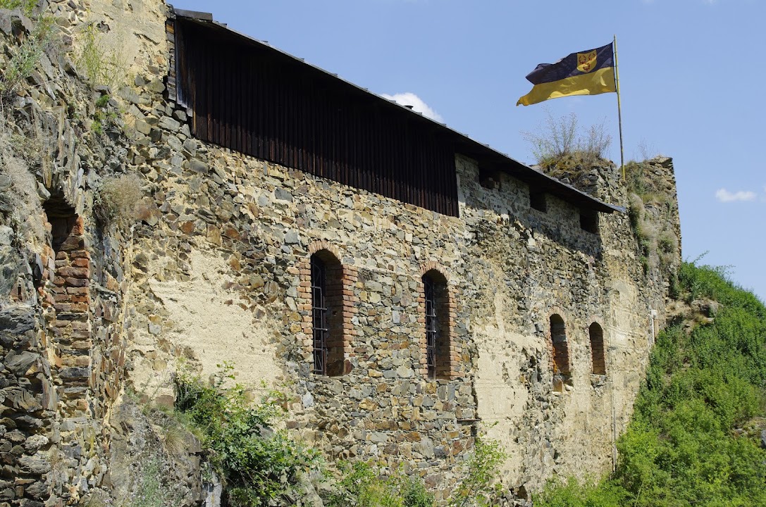 Krašov Castle ruins