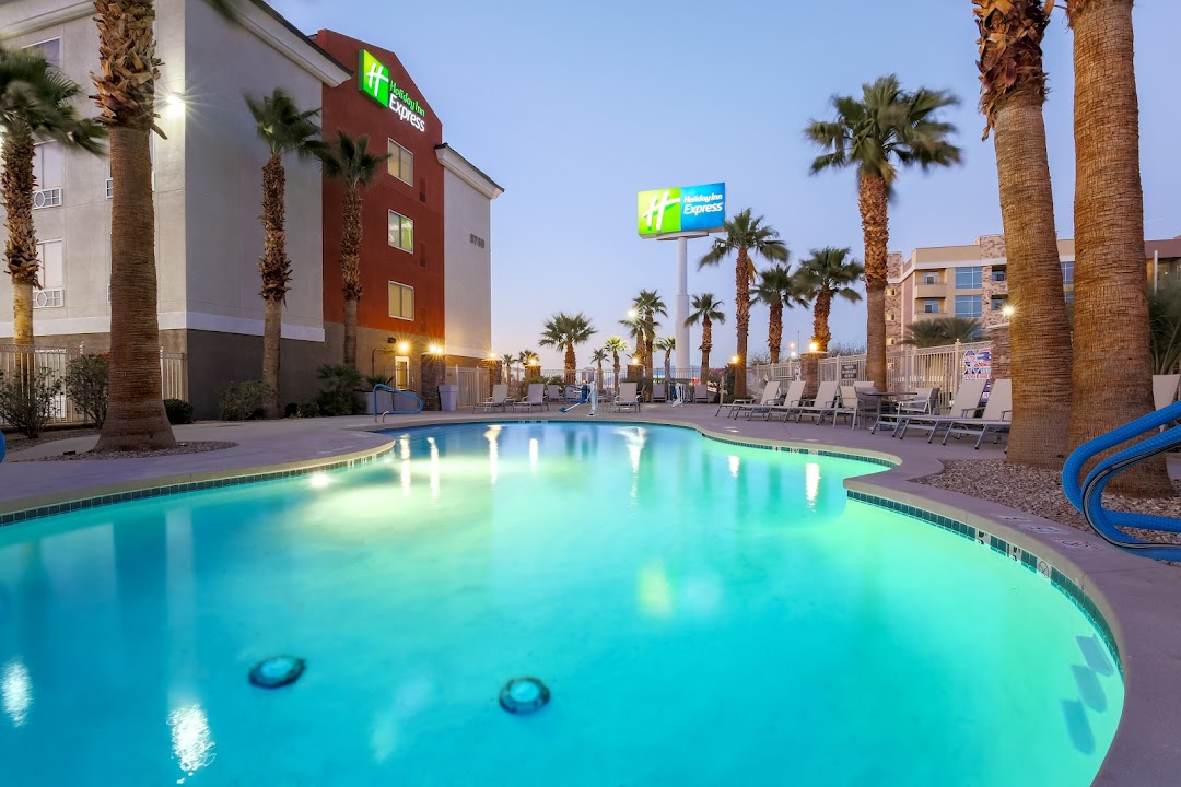 Holiday Inn Express Las Vegas - Stadium Area by IHG