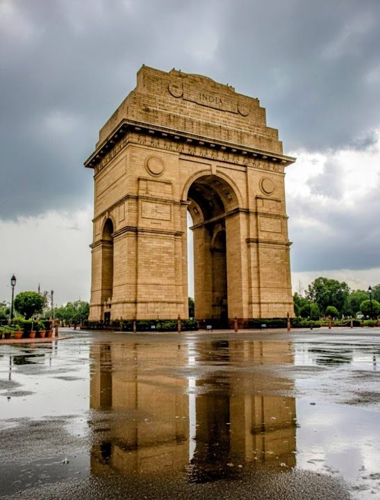 India Gate — Delhi experience