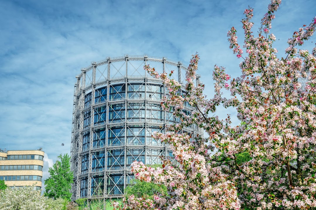 Gas holder