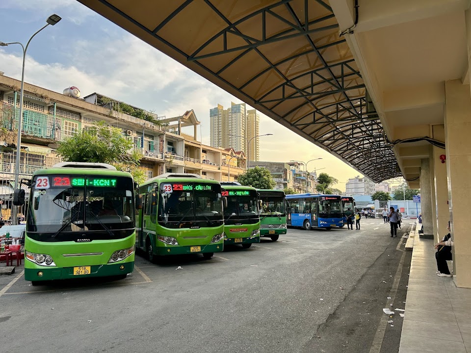 Cholon Bus Station