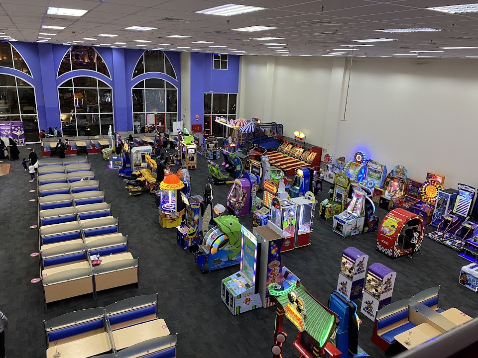 Chuck E. Cheese