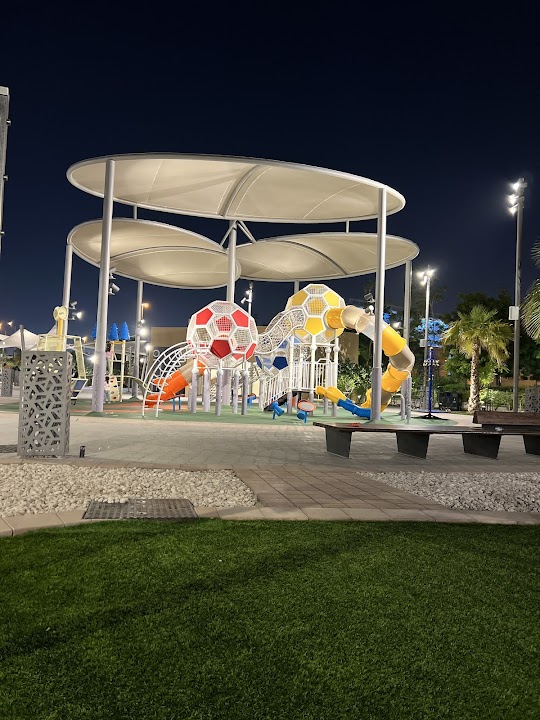 Festival City - The village