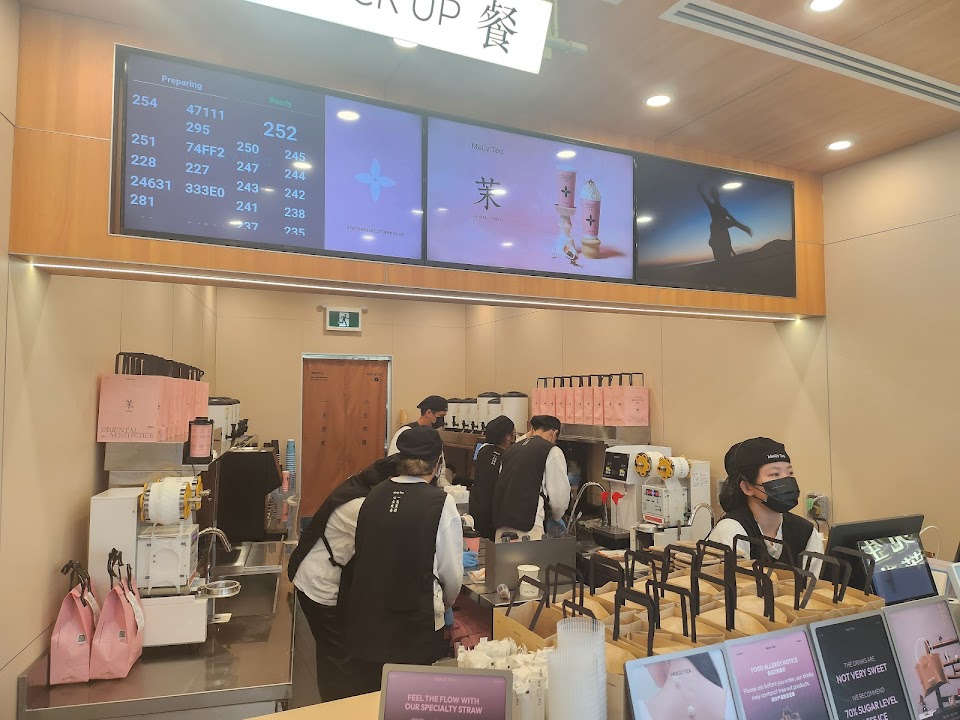 Molly Tea (Commerce Gate)