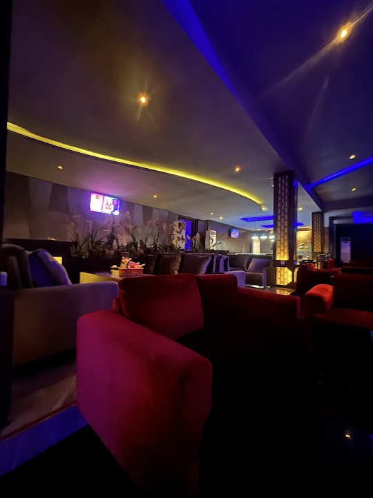 Fortune Spa, Karoke & Lounge