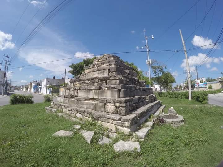 Pirámide vestigio maya
