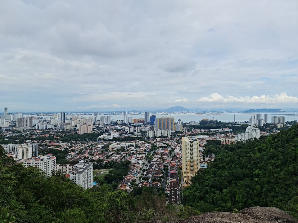 Bukit Hijau, Cangkat Tembaga Hiking Trail