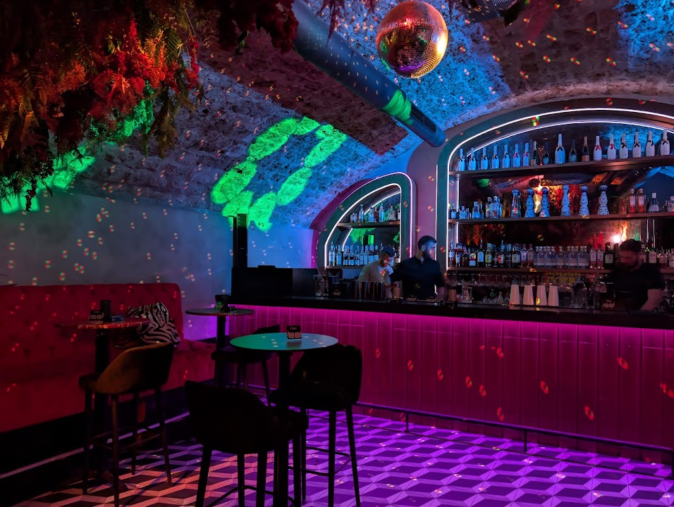 MILK fun area & cocktails