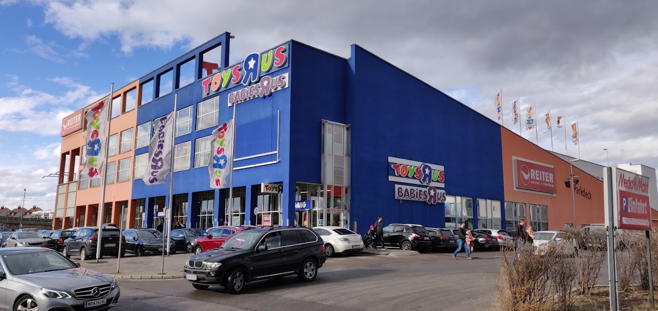 Smyths Toys Superstore Wien-Vösendorf