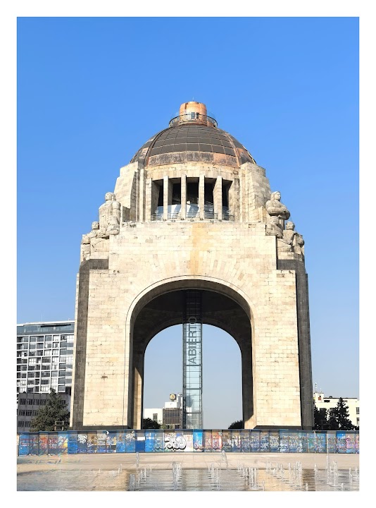 Monument to the Revolution