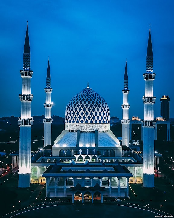 Sultan Salahuddin Abdul Aziz Shah Mosque