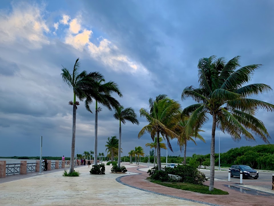Malecón Tajamar — Cancún experience