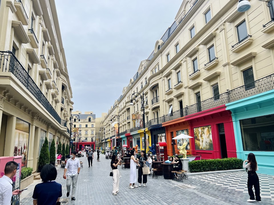Phố Đi Bộ Carnaby214 Nguyễn Xiển