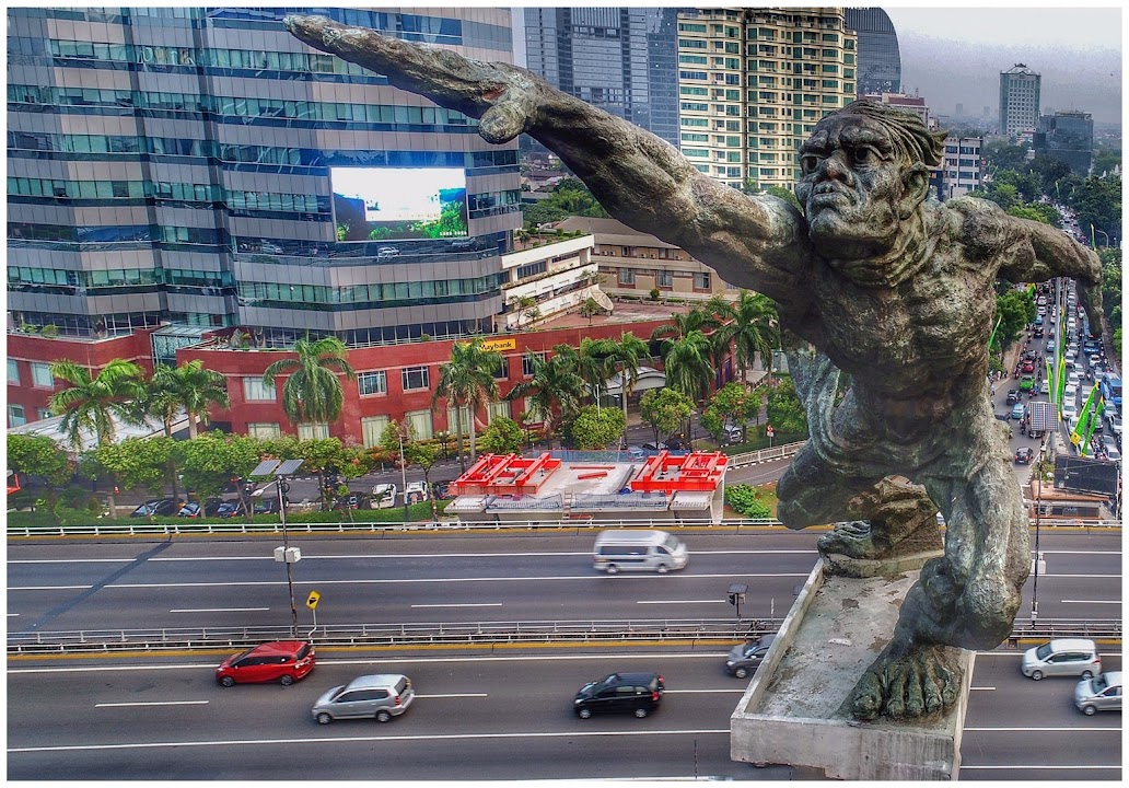 Monumen Patung Dirgantara