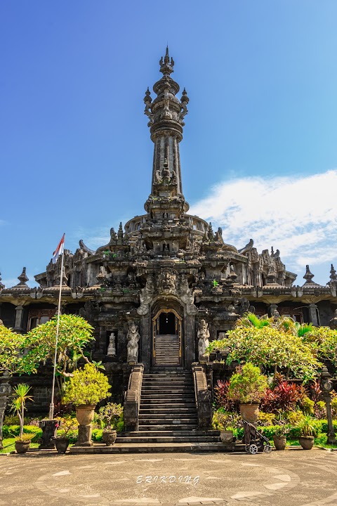 Bajra Sandhi Monument