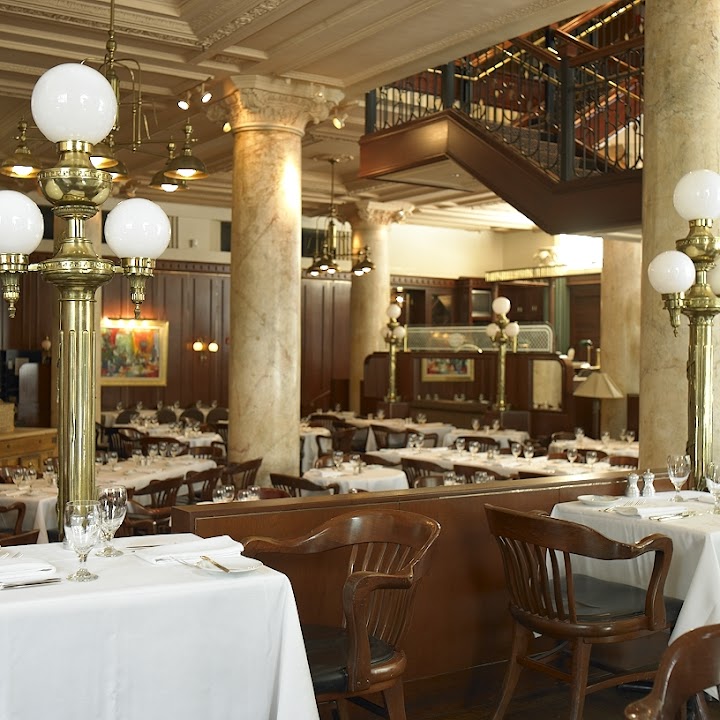 Grill 23 & Bar