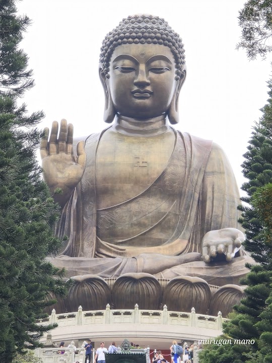 Tian Tan Buddha