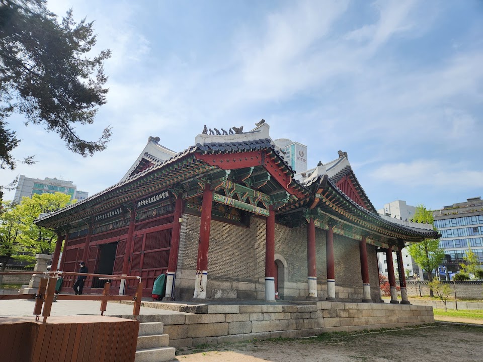 Donggwanwangmyo (Dongmyo) Shrine of General Guan Yu