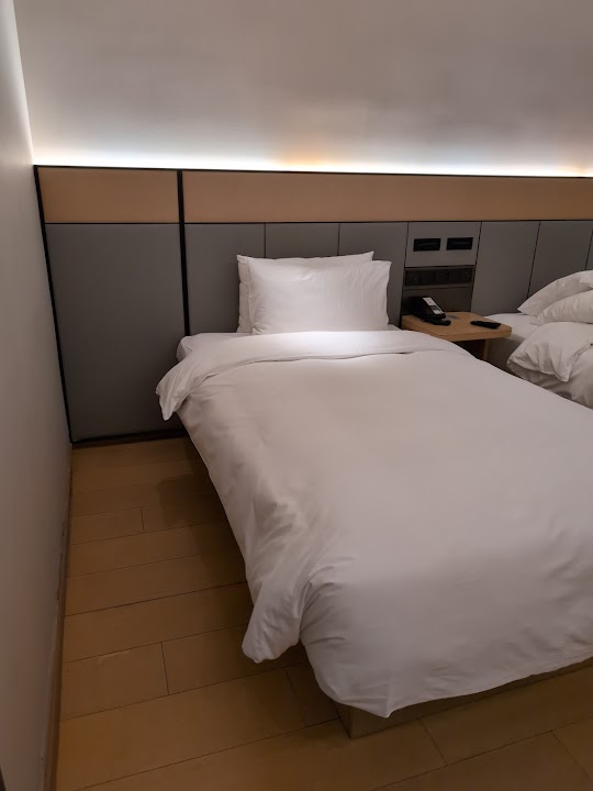Ji Hotel Shanghai Pudong Airport
