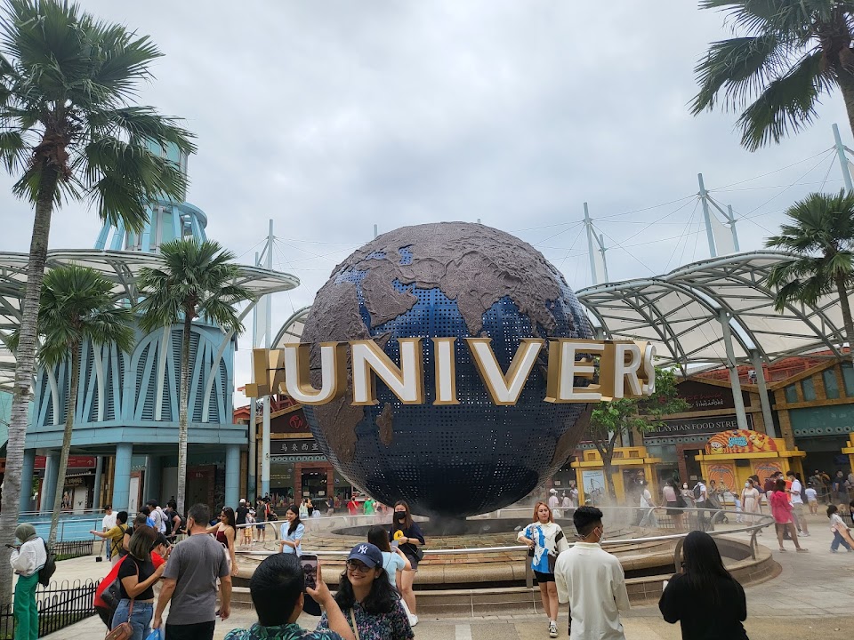 Universal Studios Singapore Rotating Globe