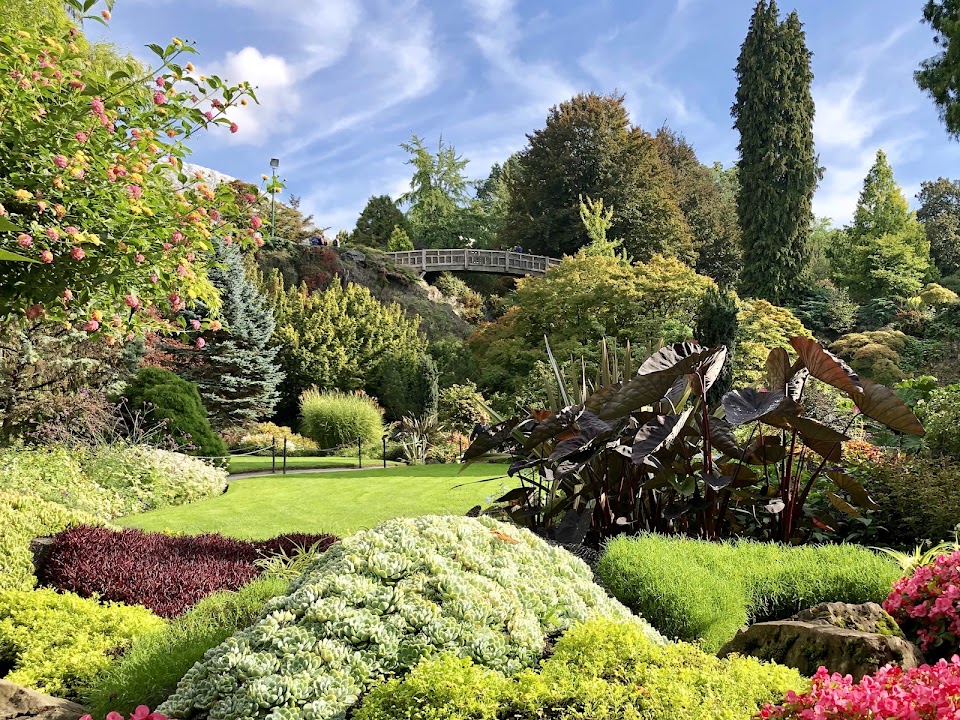Queen Elizabeth Quarry Gardens