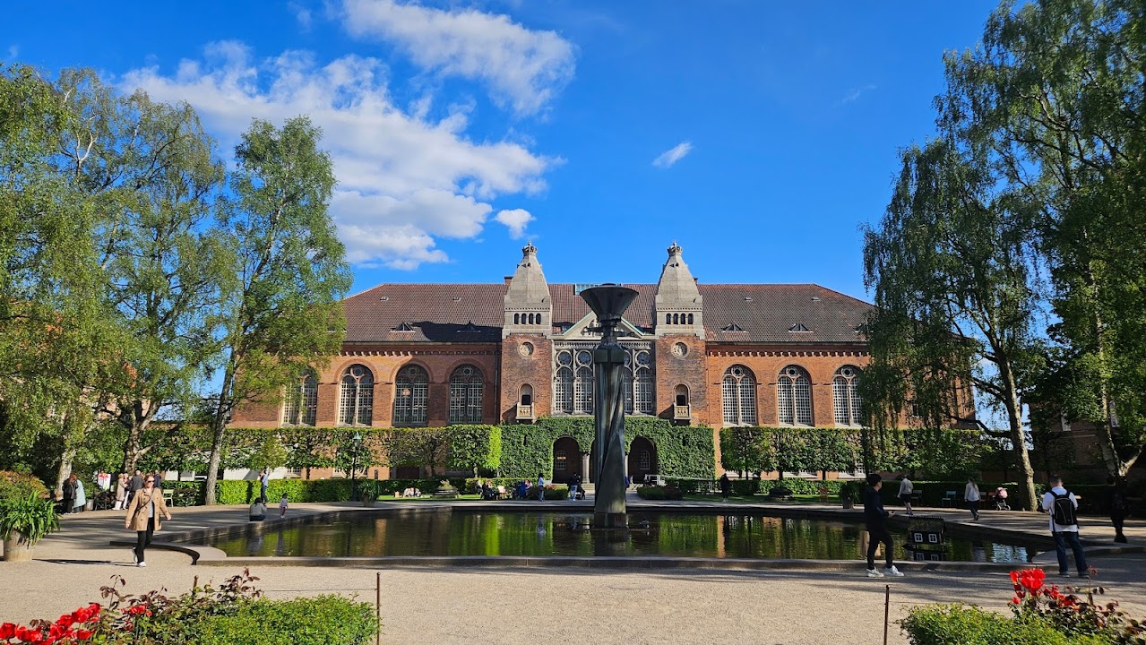 Garden of the Royal Library