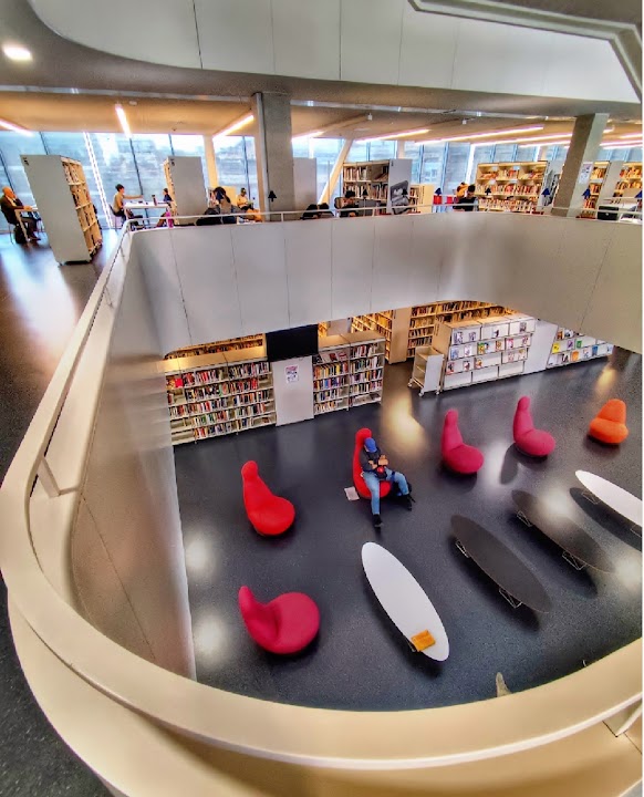 Biblioteca Esquerra de l'Eixample - Agustí Centelles