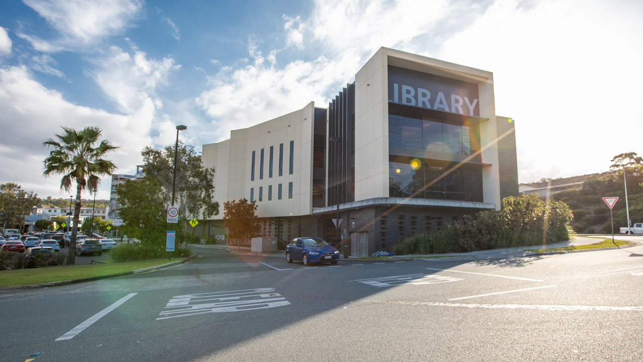 Helensvale Library
