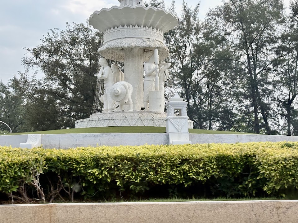 Karon Circle