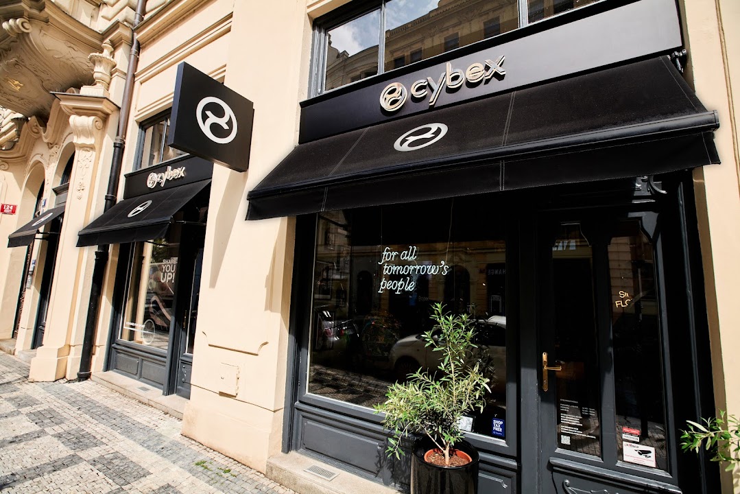 CYBEX Flagship Store Prague