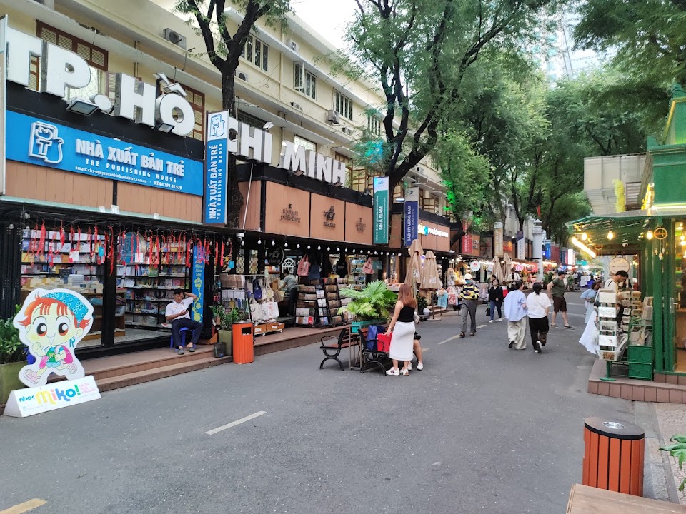 Saigon Book Street